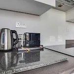 Smart 2 Bedroom Flat In The Heart Of Birmingham
