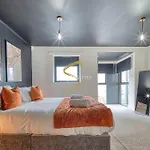 Rare Stay - Exclusive 4Bed - Near Icc, O2 Academy & Arena - Birmingham City Centre - Parking