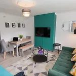 Spacious, Contractors, Long Term Discounts