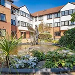 Spacious 2 Bedroom Apartment In Birmingham