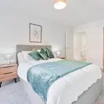 Central Birmingham 1 Bedroom Apartment