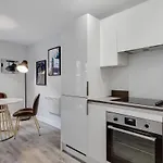 Modern Fabulous Flat In The Heart Of Birmingham