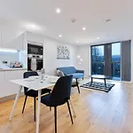 Lovely 1 Bedroom Apartment In Central Location