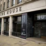 Vibrant Serviced Apartment In Central Birmingham