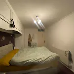 Quiet Flat With A Private Spacious Room