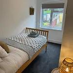 3-Bed House, Birmingham