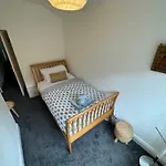 3-Bed House, Birmingham