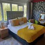 1 Bedroom Cosy Apartment In Birmingham Center