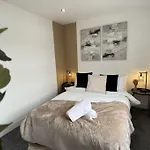 Cosy 1 Bed Flat With Free Parking