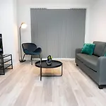 Fantastic Central Birmingham 2 Bed Apartment