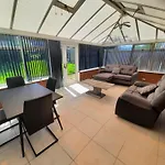 Lovely 4-Bed House In Walmley