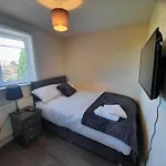 Lovely 4-Bed House In Walmley