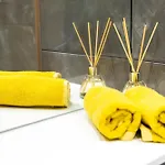 Pluxa Canary Diamond - High End Luxury Apartment