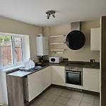 Linday\'S Flat 2 Bedroom House