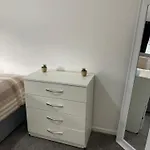 Birmingham - 4Br - Sleeps 9 - Parking - Garden