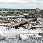 Rotunda Highrise Luxury Studio Apt Bullring Birmingham City Centre Great Views