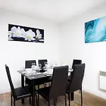 Birmingham City Centre-Chinatown-Business-Leisure