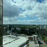 Stylish Comfy City Centre Stay With Free Netflix Jvt Short Lets