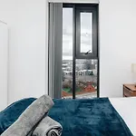 Luxury 2 Bedroom Apartment, Broad Street Birmingham
