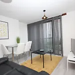 Host & Stay - Southside Apartment