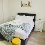 Modern & Cosy 2-Bed Apartment Near Nec, Airport & Jlr!