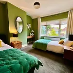 Lemon Drop Lodge Wyndale Living Parking Bham Nec