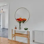 Newly Renovated 3- Bed House In City Centre, Secure Private Parking