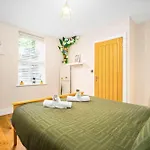 Down To Earth 1 Bedroom Apartment Jewellery Quarter Birmingham - Free Parking