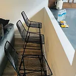 Luxurious 1-Bedroom With Parking
