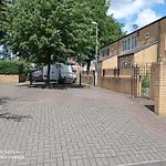 Luxury New House With Free Parking