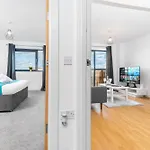 City Centre Apartment - Juliette Balcony - Fast Wifi 19A