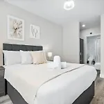 Luxury Apartment - City Centre - 2 Bedrooms - Smart Tv - Wifi - Jewellery Quarter - Intercom - 4Ah