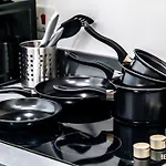 Stylish Birmingham City Centre Apartment - Perfect For Groups & Long Stays