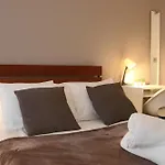 Truffle Suite -City Centre Sleeps Upto 6 - Near Utilita Arena, Icc - Pool Table & Free Wifi