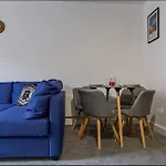 Modern Studio Flat In Birmingham City Centre