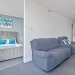 Birmingham City Centre, One Bedroom Apartment!