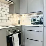 Luxury Apartment Located In City Centre