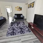 Spacious 3-Bedroom Home In Birmingham With Driveway Parking