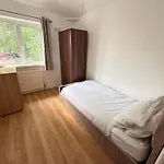 Convenient 3Br Close To Qe Hospital & University Of Birmingham