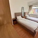 Convenient 3Br Close To Qe Hospital & University Of Birmingham