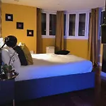 Cosy City Centre Apartment With Parking