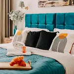 Grade II Restored City Boutique Family Contractors