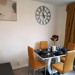Jedid Kings Heath Apartment