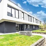 Luxury 1 Bedroom Bournville Apartment