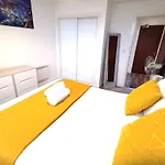 Broad St - 1 Bedroom - 1 Bathroom - Free Parking