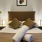 Exclusive Deals L Spacious 2Bed 2Bath - Free Parking & Netflix Jvt Short Lets