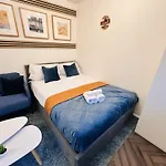 R1 - En-Suite Private Room In Birmingham House - Quinton