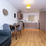 Lovely 1Bed Apartment With Balcony In Birmingham