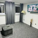 Luxury Two Bedroom Skyline Views Apartment