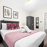 New Luxury Apartment - 2 Bedroom - City Centre - Smart Tv - Jq - Top Rated - 2Ah